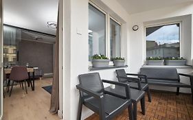 Platinum Apartment - Parking - Klimatyzacja - Winda - Self Check In